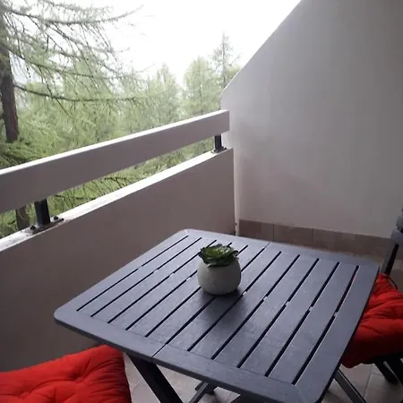 Charmant T1Bis Pied Des Pistes A Vars Les Claux Residence Les Fibieres Exterior photo